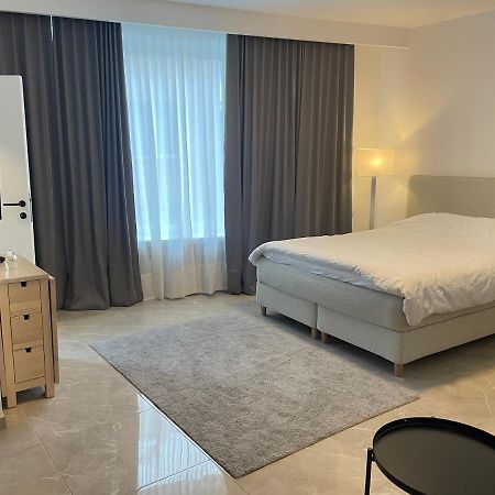 Diamonds Studio Apartment Антверпен Екстериор снимка