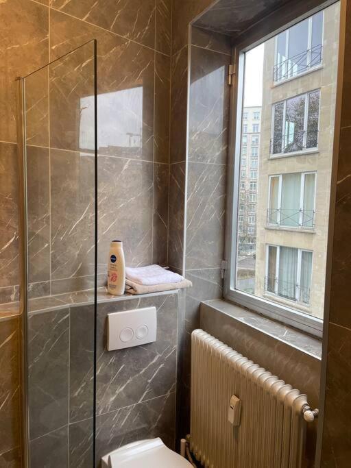 Diamonds Studio Apartment Антверпен Екстериор снимка
