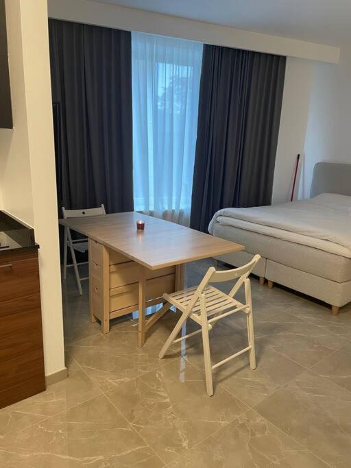 Diamonds Studio Apartment Антверпен Екстериор снимка