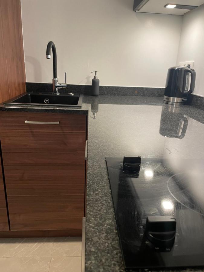 Diamonds Studio Apartment Антверпен Екстериор снимка