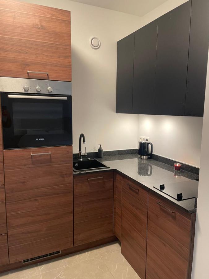 Diamonds Studio Apartment Антверпен Екстериор снимка