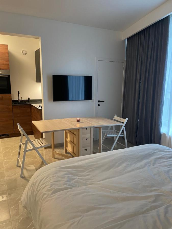 Diamonds Studio Apartment Антверпен Екстериор снимка