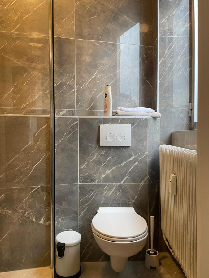 Diamonds Studio Apartment Антверпен Екстериор снимка