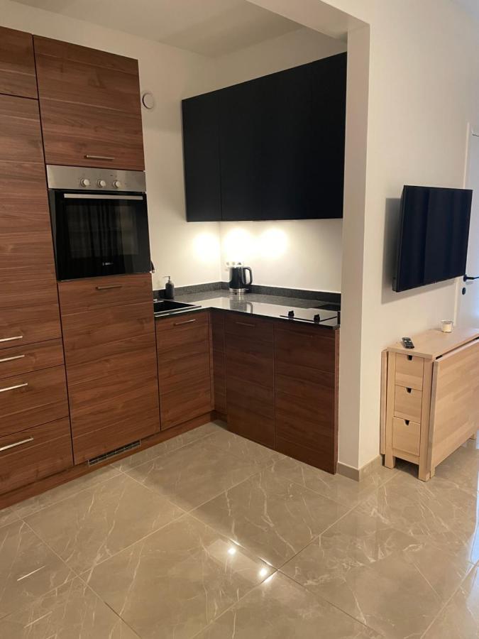 Diamonds Studio Apartment Антверпен Екстериор снимка