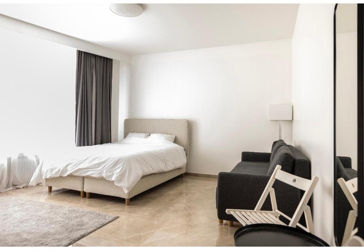 Diamonds Studio Apartment Антверпен Екстериор снимка