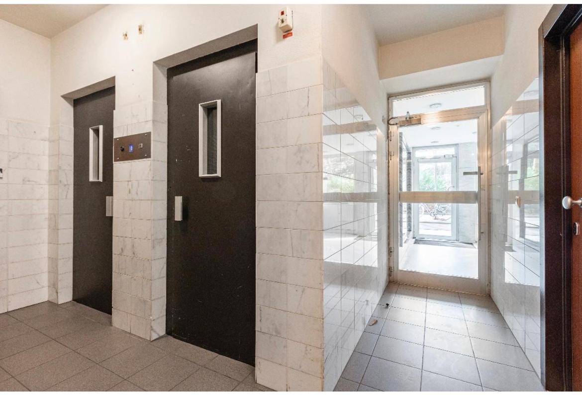 Diamonds Studio Apartment Антверпен Екстериор снимка